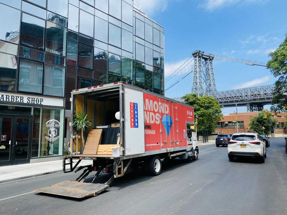 Diamond Hands Moving & Storage in New York
