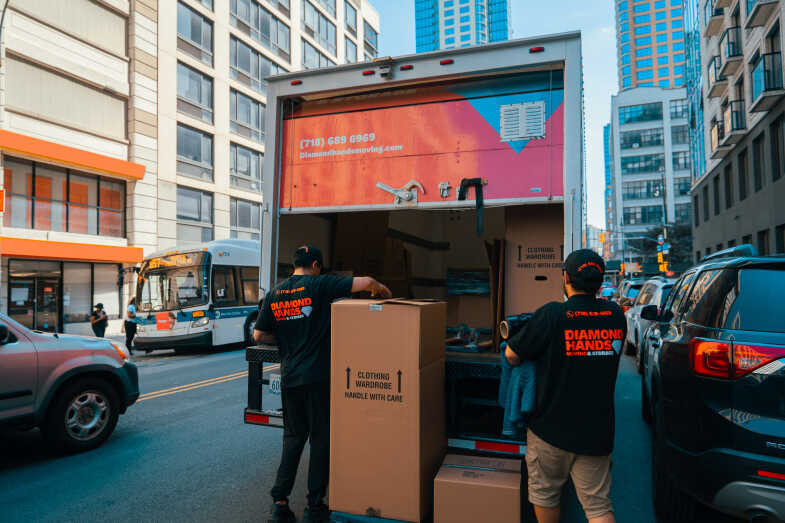 Diamond Hands Moving & Storage in New York